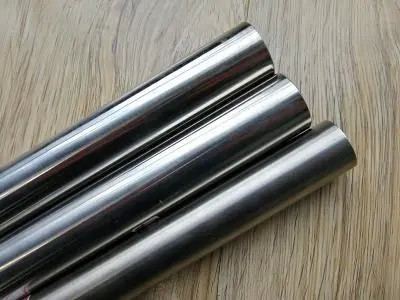 لوله های تیتانیوم بدون درز درجه 1 / درجه 2 لوله های مستطیل مربع تیتانیوم خالص کاربرد پزشکی خم کردن / جوش دادن / برش