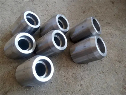 ASME B16.9 سوکت جوشکاری اتصال مواد سفارشی مانند فولاد کربن فولاد ضد زنگ NPS1/2 "-60" تحویل سریع کم MOQ