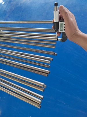 لوله بدون درز فولاد آلیاژی Inconel 625 ASME B36.19 لوله آلیاژی SCH40 1 1/2 اینچی
