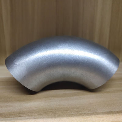 اتصالات لوله فولادی ASTM A234 آلیاژ B-2 90deg 4 اینچ Sch80 بدون درز آرنج