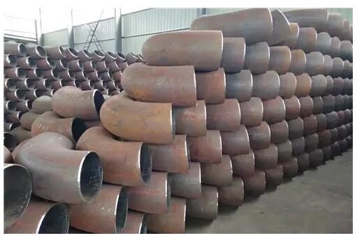 جوش لب به لب بدون درز زانویی شعاع 90 درجه ASTM C70600 10 اینچ SCH20